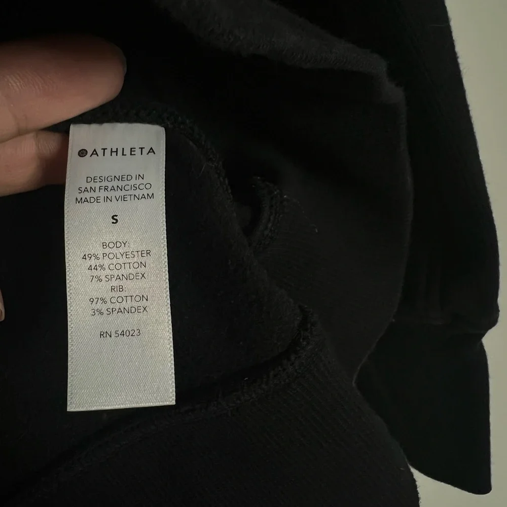 Athleta triumph hoodie